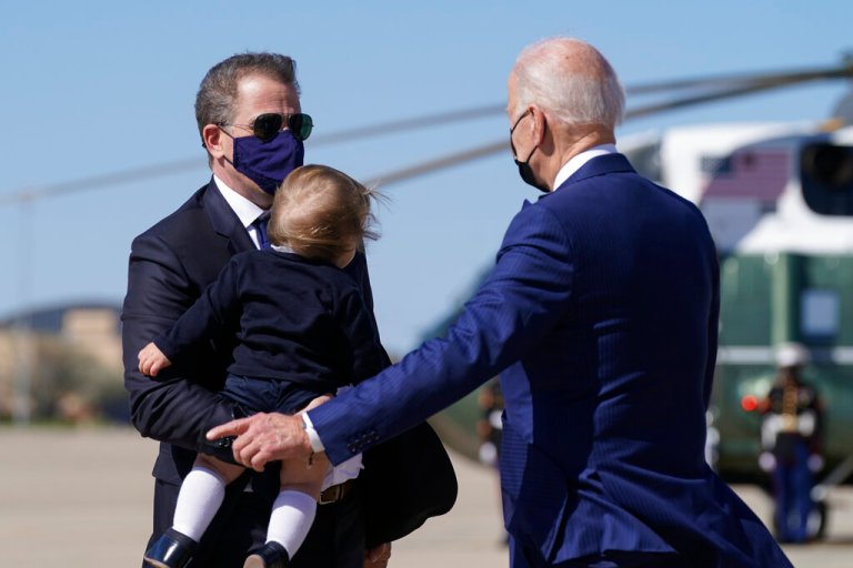 Buzz: Laurence Fox to play Hunter, Drucker on Ricochet, more ‘Justice for J6’ rallies