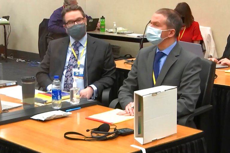 Derek Chauvin ‘betrayed’ his badge, prosecutors say at start of murder trial