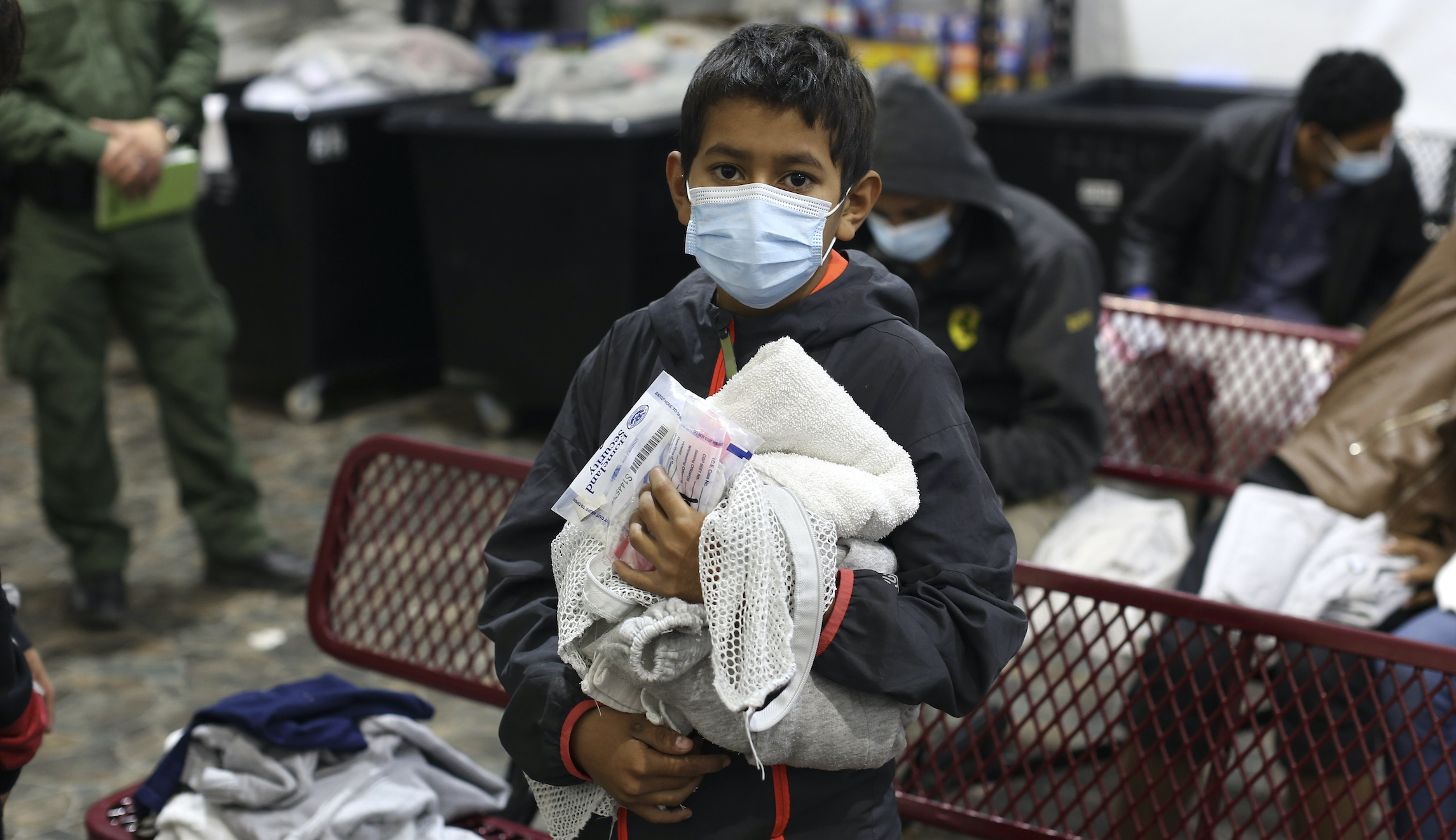GOP governors on shaky legal ground rejecting migrant children from Biden administration