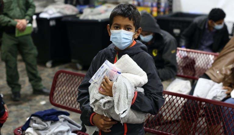 GOP governors on shaky legal ground rejecting migrant children from Biden administration