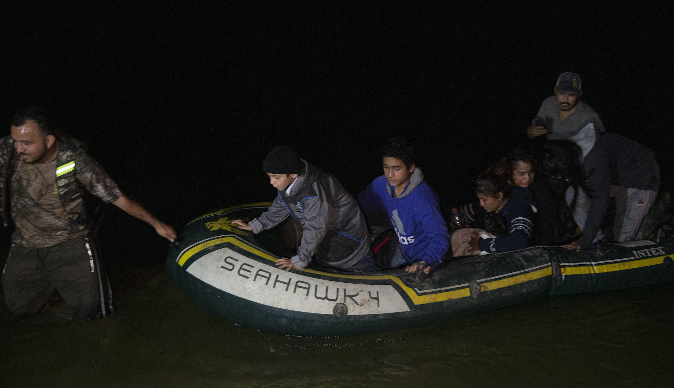 States may arrest smuggled migrants