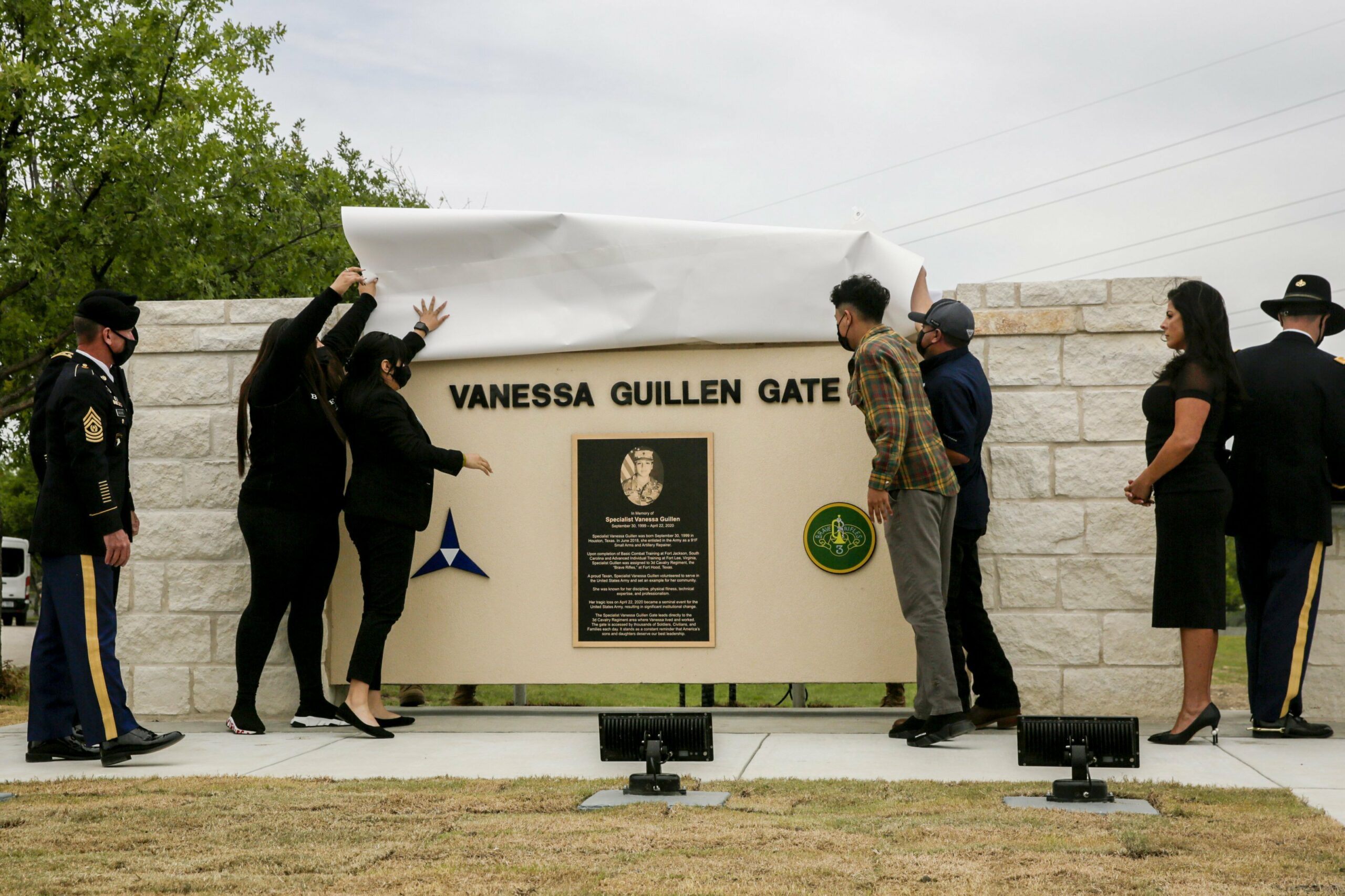 Memorial honoring slain soldier Vanessa Guillen unveiled at Fort Hood