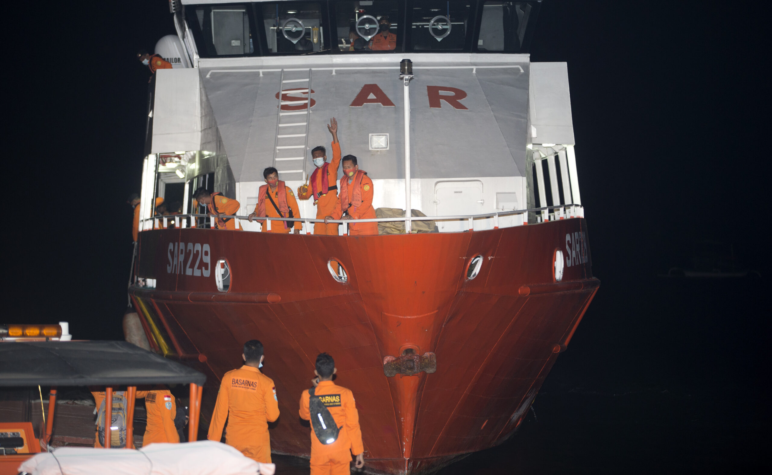 Race against time to find missing Indonesian submarine before oxygen runs out