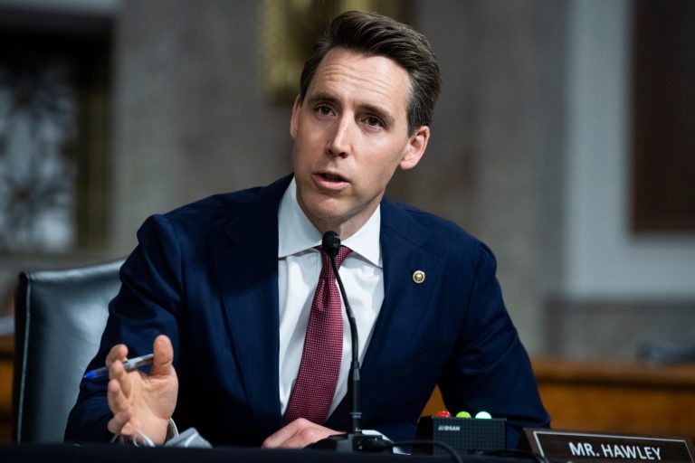 Josh Hawley torches Andrew Yang’s UBI proposal in new book