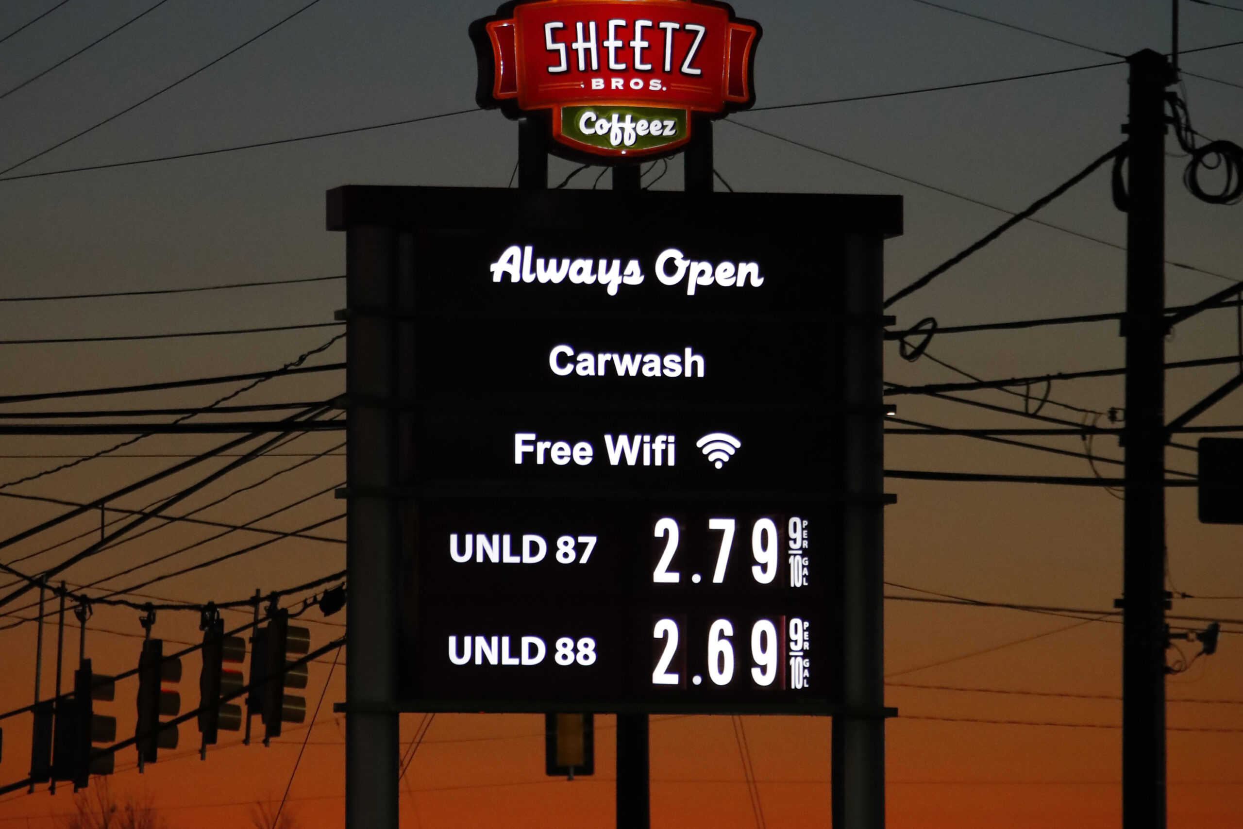 Sheetz offering gas for under $2 per gallon to travelers this Thanksgiving weekend