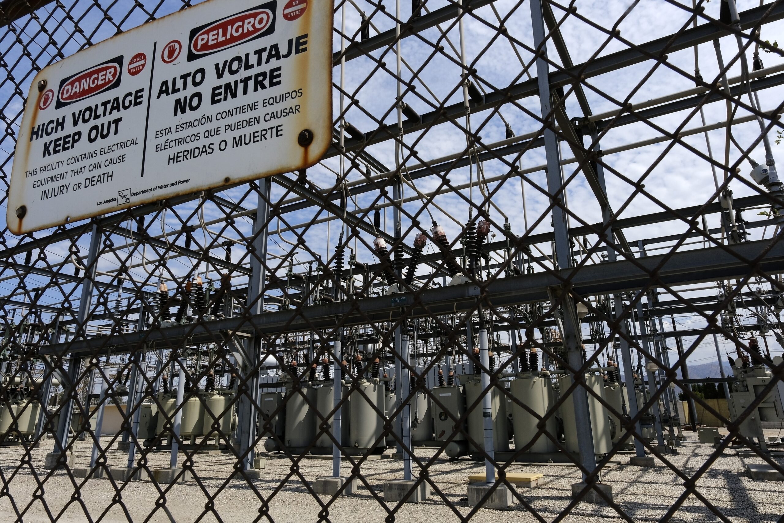 California power managers optimistic but warn of rationing