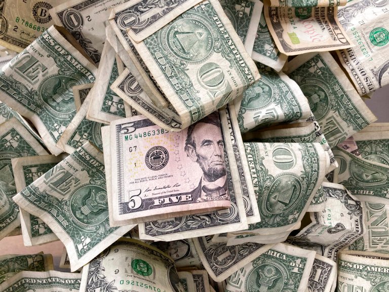 Stimulus payment 2022: Direct $200 tax refund checks hitting bank accounts for millions now
