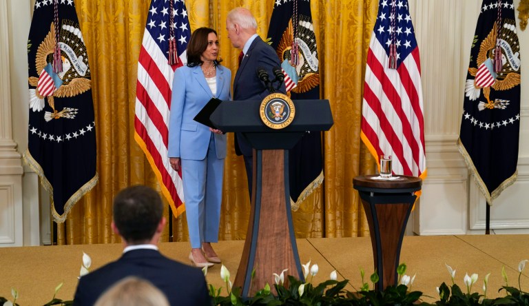 Harris forced to remind Biden to talk about deadly Miami apartment collapse