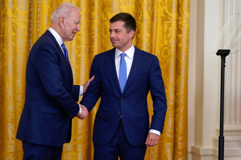 Biden administration announces plan to boost truck driver workforce amid national supply chain woes