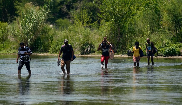 Venezuelans eclipse Central Americans in Border Patrol custody, highlighting scale of crisis
