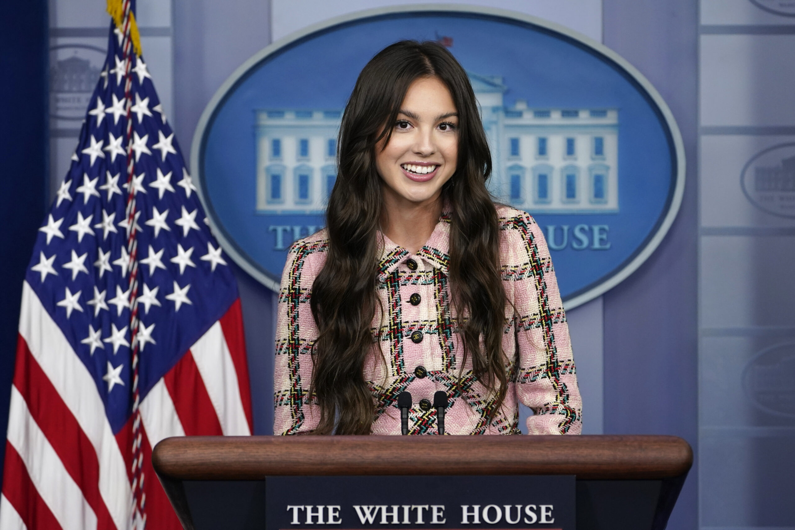 Olivia Rodrigo doesn’t appear to know anything about recent pop stars