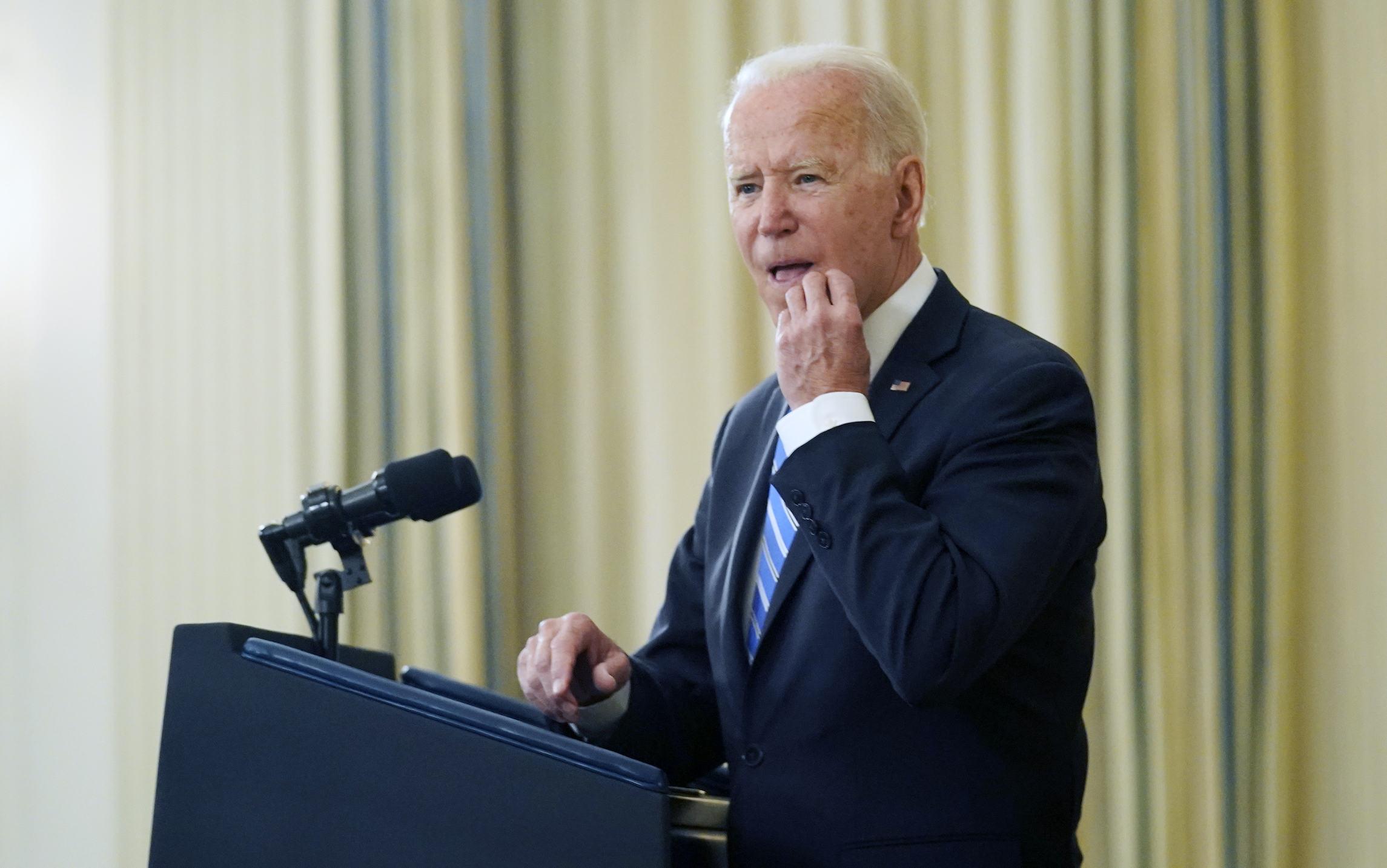 Optimism for future of US over next year drops as Biden approval falls