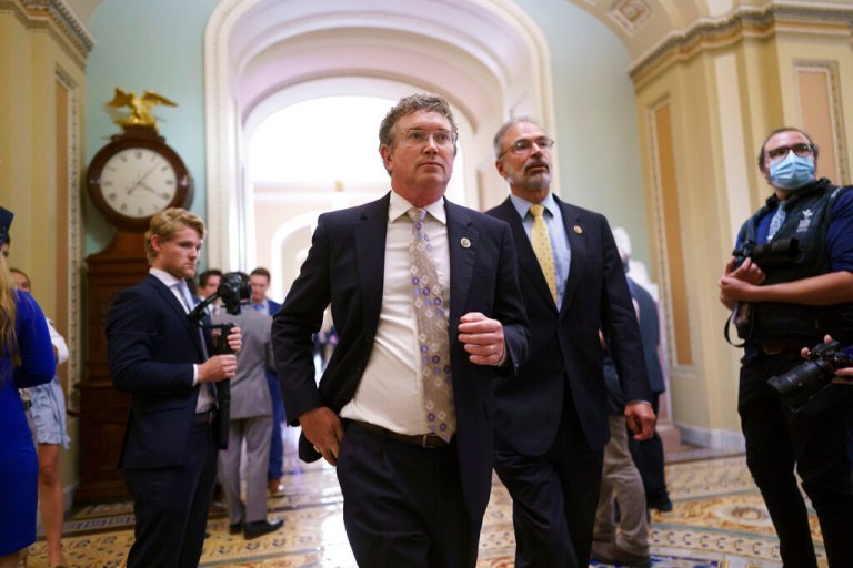 Thomas Massie resurrects Eleanor Holmes Norton parking video in escalating social media feud