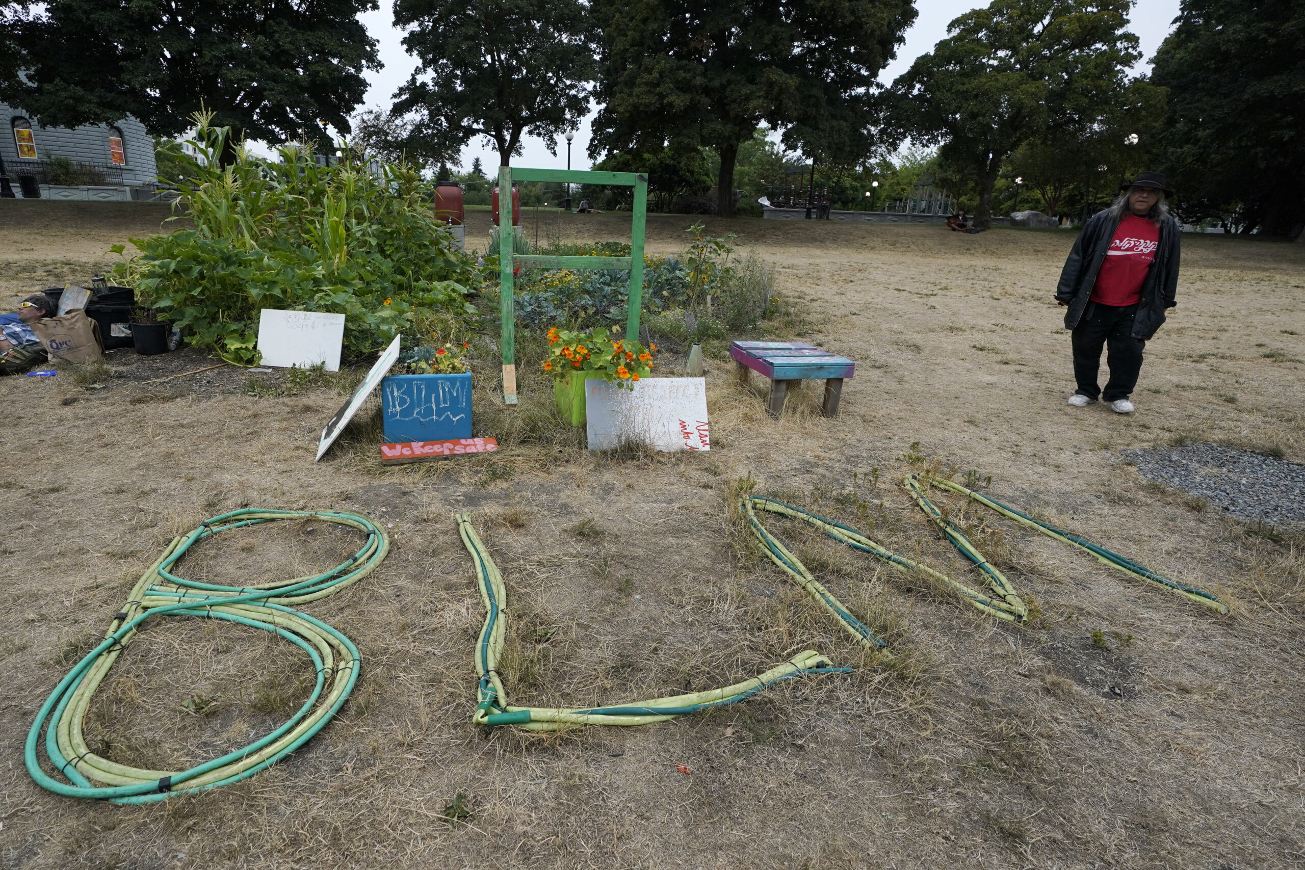 Seattle dismantles BLM garden that attracted homelessness and drug use