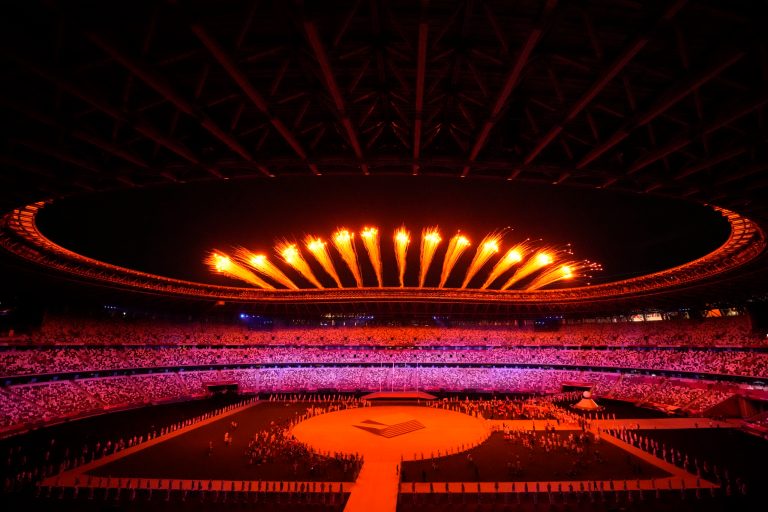 Tokyo Olympics close with US leading in gold medals