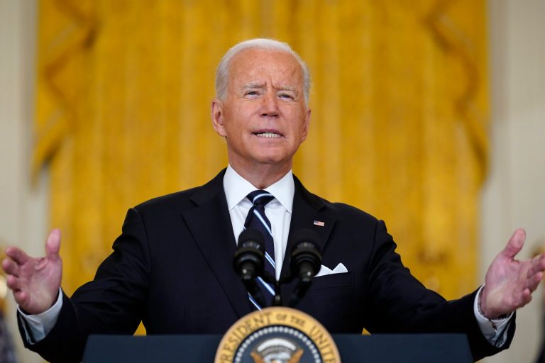 Biden casually dismisses horrific images out of Afghanistan as old news