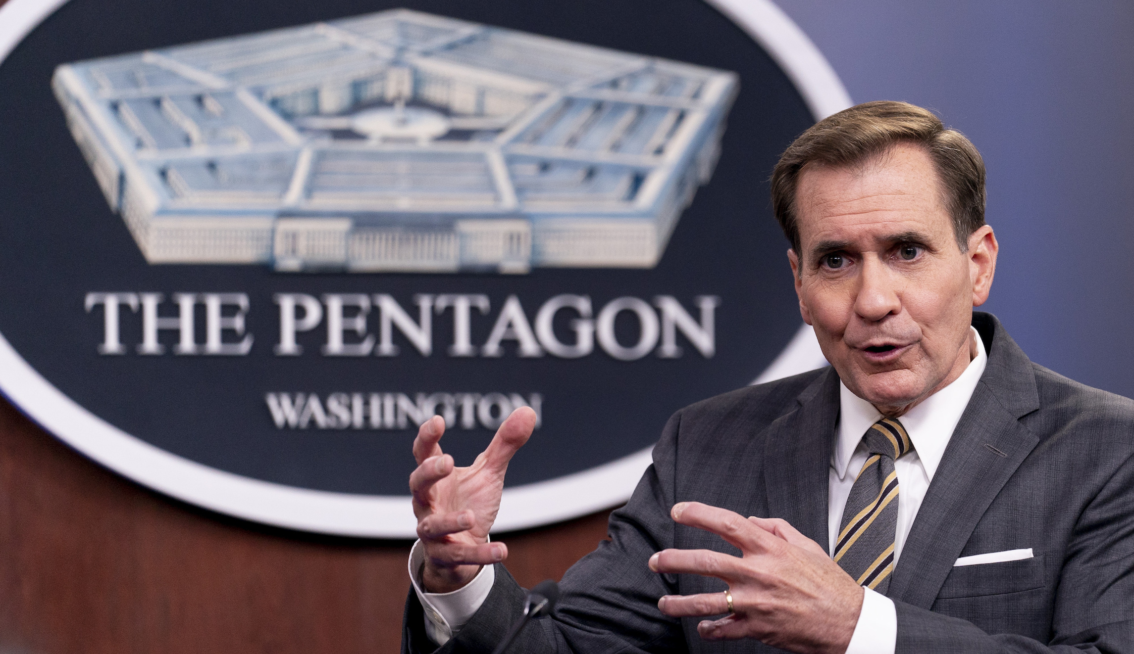 Pentagon to move forward with COVID-19 vaccine mandate for troops following FDA approval for Pfizer