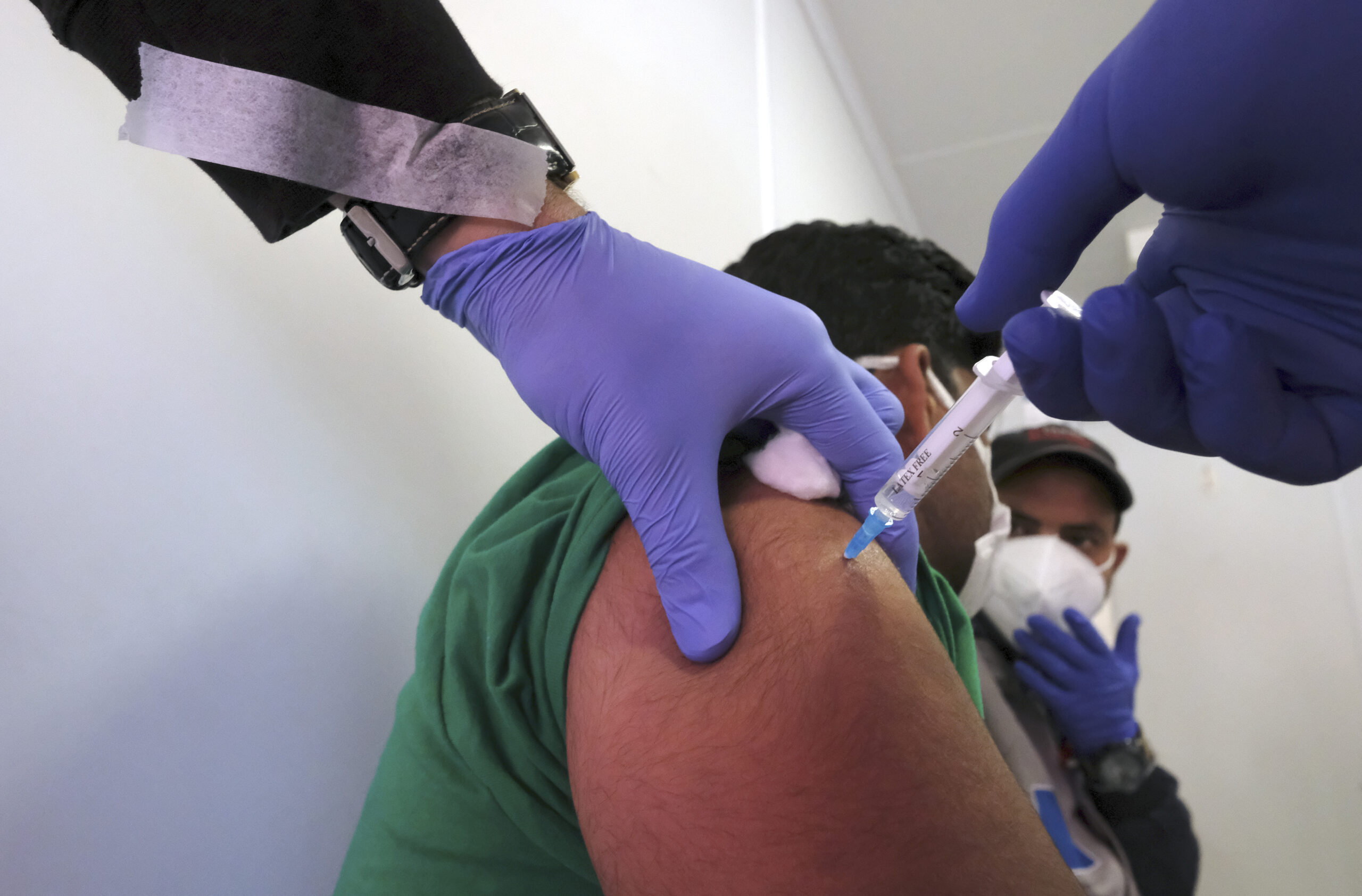 NBC News poll contradicts CDC data on black and Hispanic vaccine hesitancy