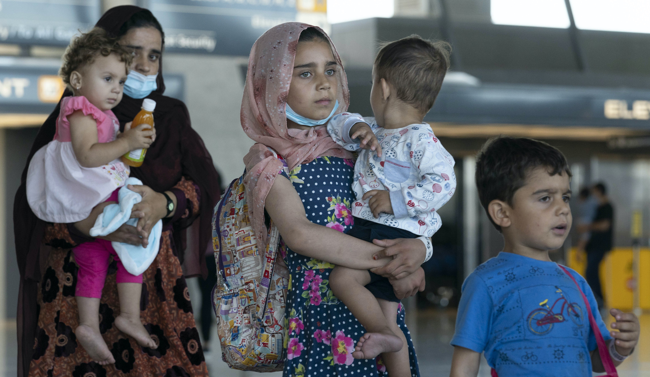 White House asks Congress to give Afghans permanent US residence after one year