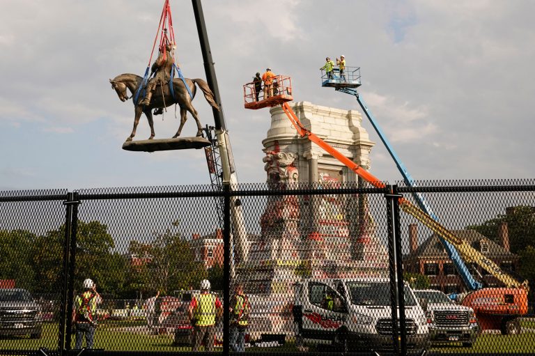 Robert E Lee statue removed in Virginia capital