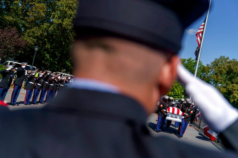 All former VA secretaries urge Congress to pass military suicide prevention legislation