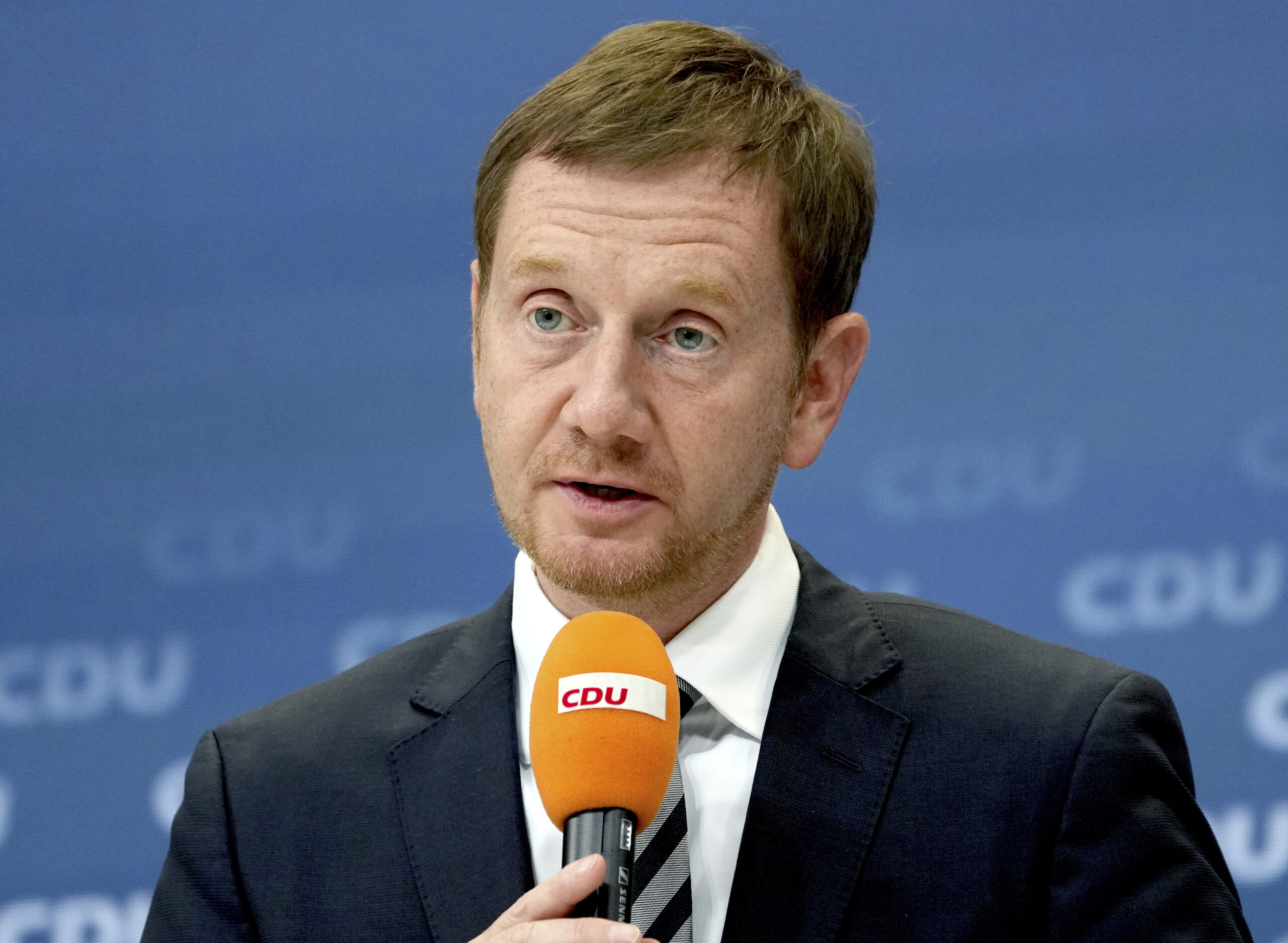 German police foil ‘gun and crossbow’ assassination scheme