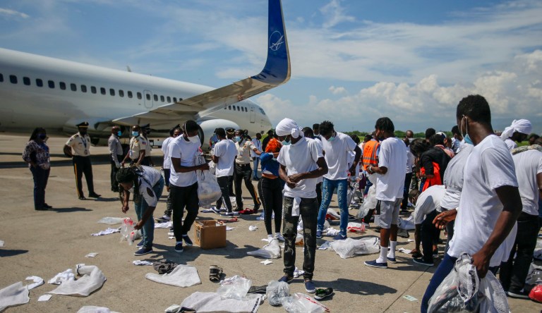 Two Haitian migrants bite ICE officers on deportation flight