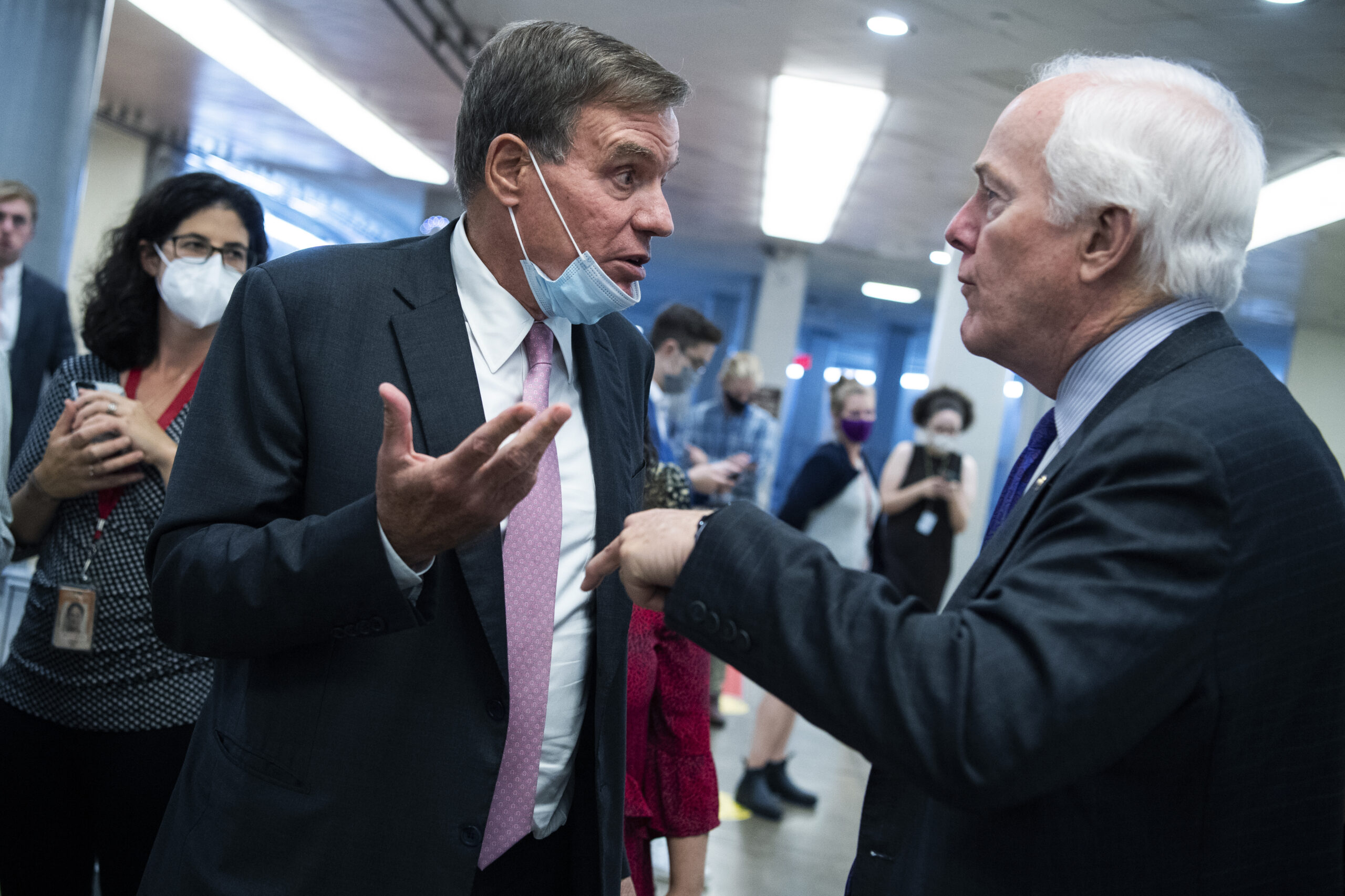 Senators propose classification system shake-up after Biden and Trump scandals