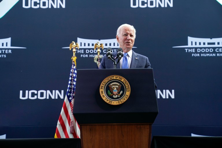 Biden hit for mentioning ‘waitress senator’ alongside those who would not ‘disrespect a waitress’