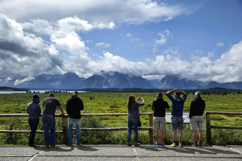 Skier dies from fall in Apocalypse Couloir at Grand Teton National Park