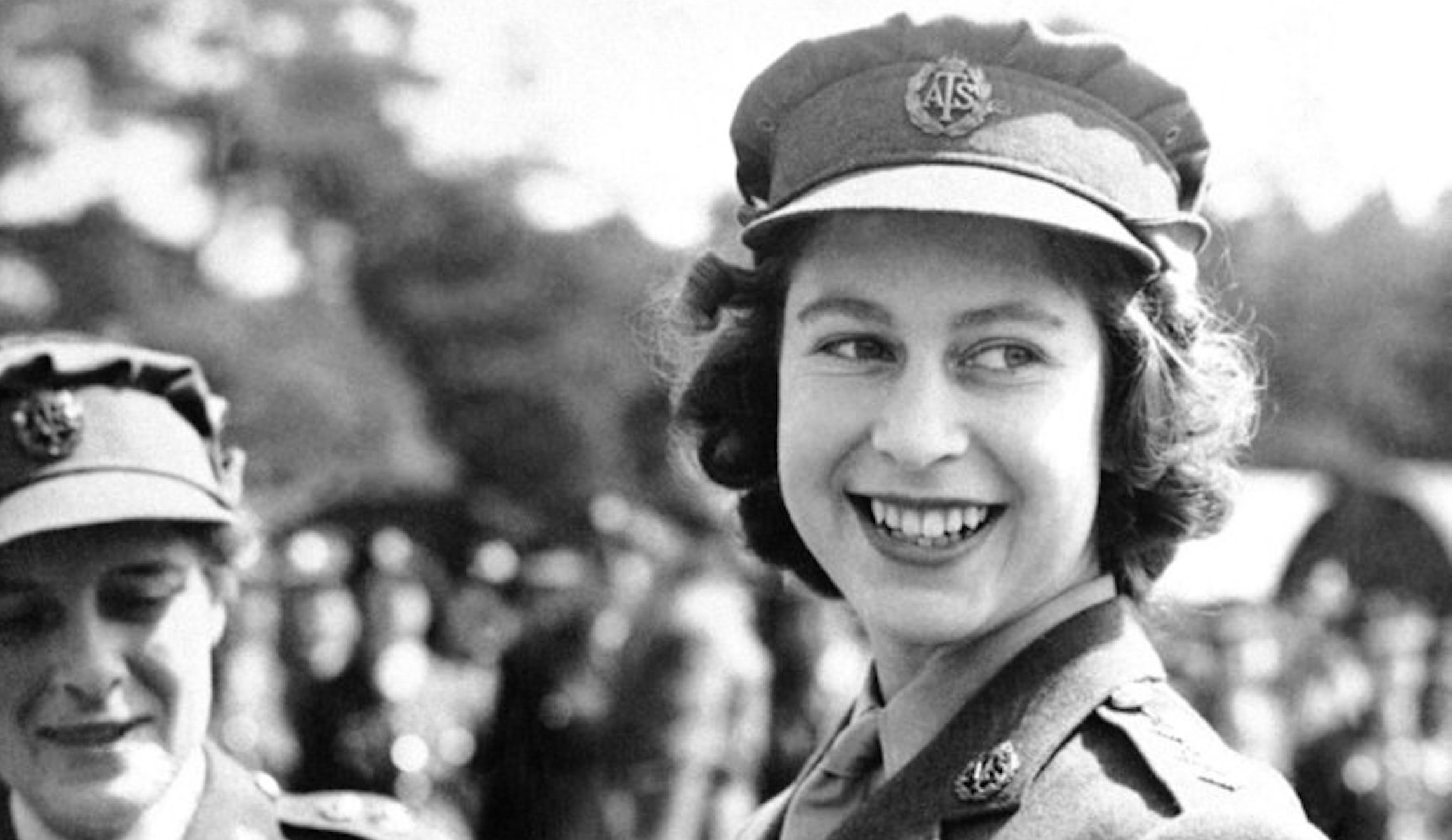 Elton John, Mick Jagger, and more react to news of Queen Elizabeth II’s death