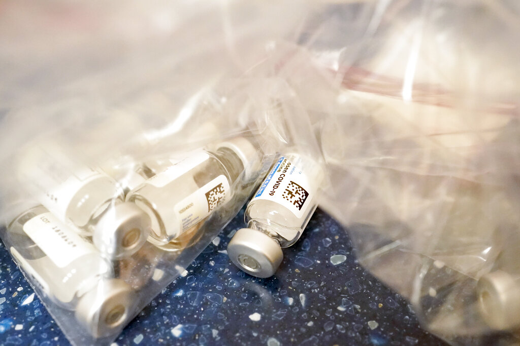 COVID-19 vaccine: CDC expands booster rollout, OKs mixing shots