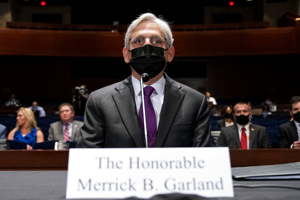 Backlash: 57% oppose FBI hounding parents at school board meetings
