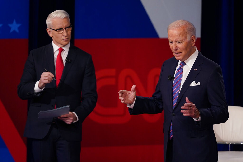 Trust in media evaporates, with many believing coverage is too easy on Biden