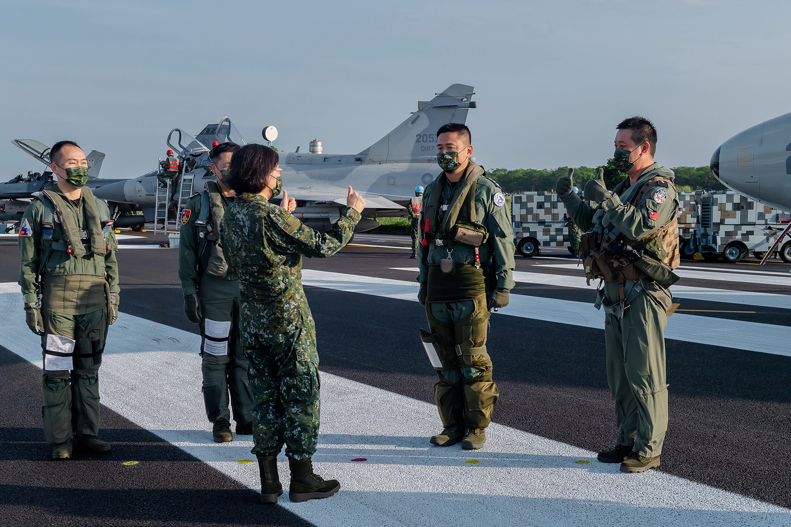 Taiwan extends mandatory military service amid rising China threat