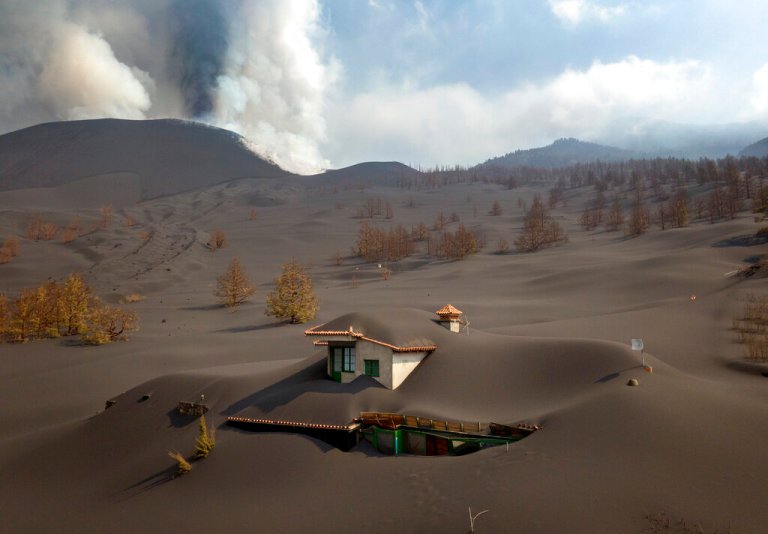 With no sign of eruption’s end, ash blankets La Palma island