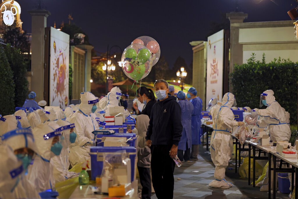 Shanghai Disneyland tests 34,000 visitors, shuts down after one case of COVID-19