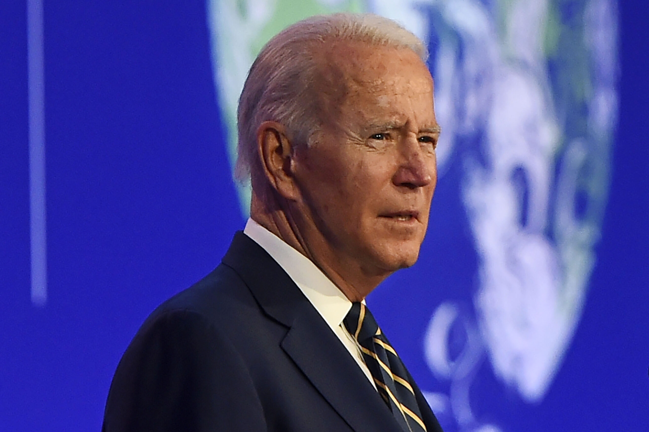 White House confident it will gain Manchin support for $1.75T spending package