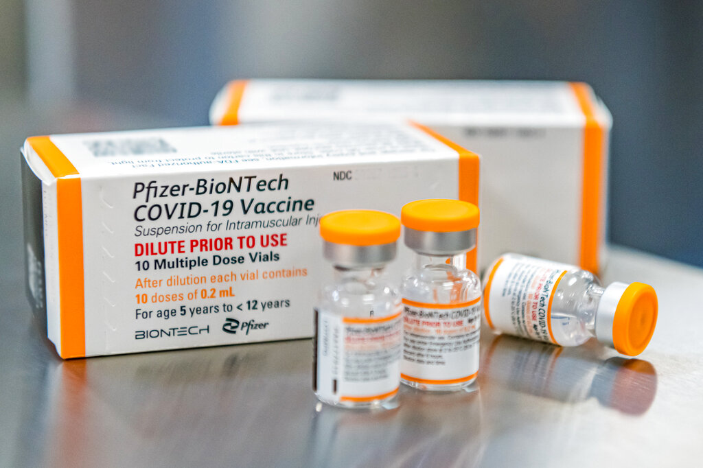 US advisers urge COVID shot for kids 5-11, final OK due soon