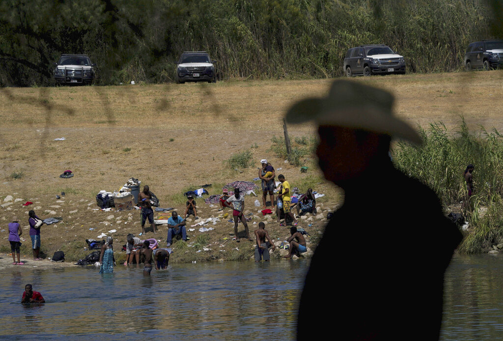 Even more illegal migrants expected in 2022, record 2.1 million