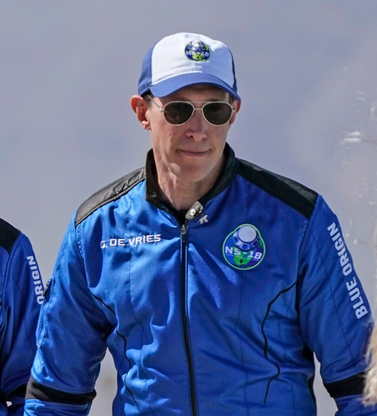 Entrepreneur who flew to space with William Shatner dies in plane crash