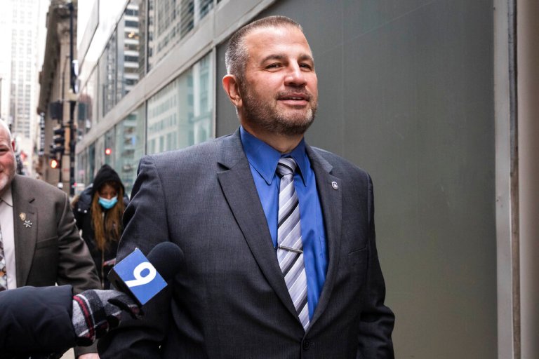 Chicago police union head resigns amid hearing over social media posts and false police reports