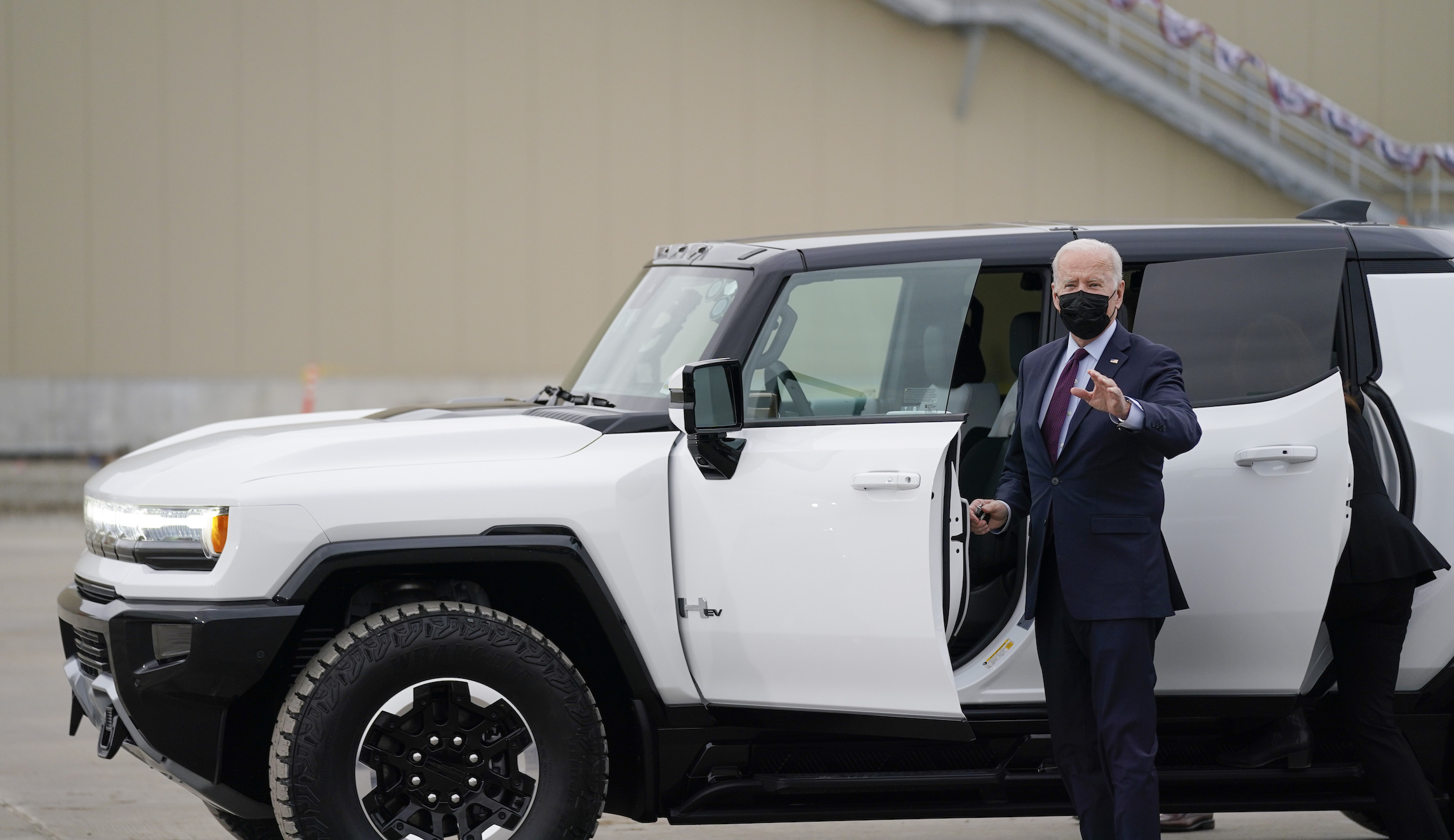 Biden touts American leadership and green energy in Detroit stop