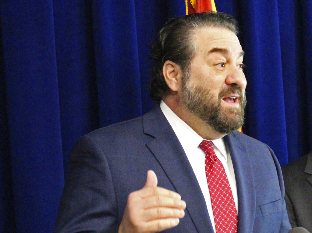 Trump eggs on Arizona attorney general in election investigation