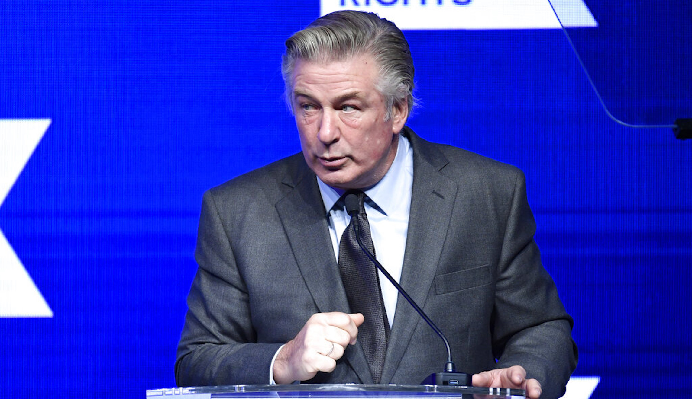 FBI concludes Alec Baldwin must have pulled trigger in Rust shooting: Report