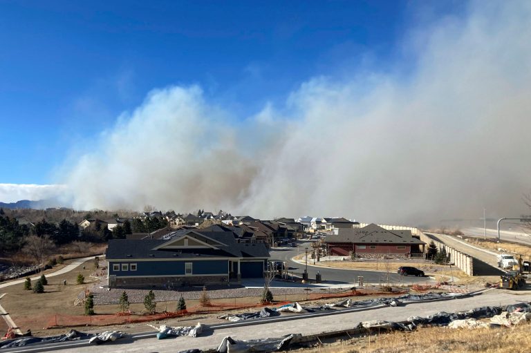 Colorado towns told to evacuate over threat of wind-fueled fires