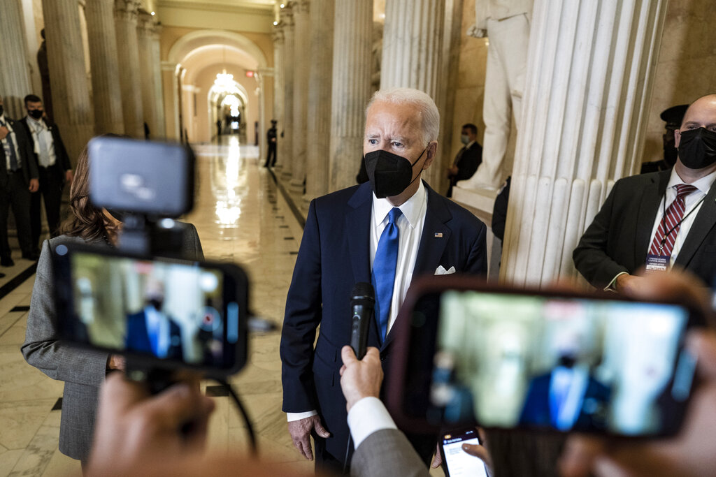 Most liberal reporters OK with news bias