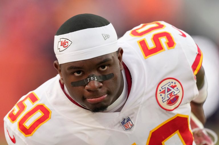 NFL star arrested after breaking vacuum of son’s mother, could miss playoffs