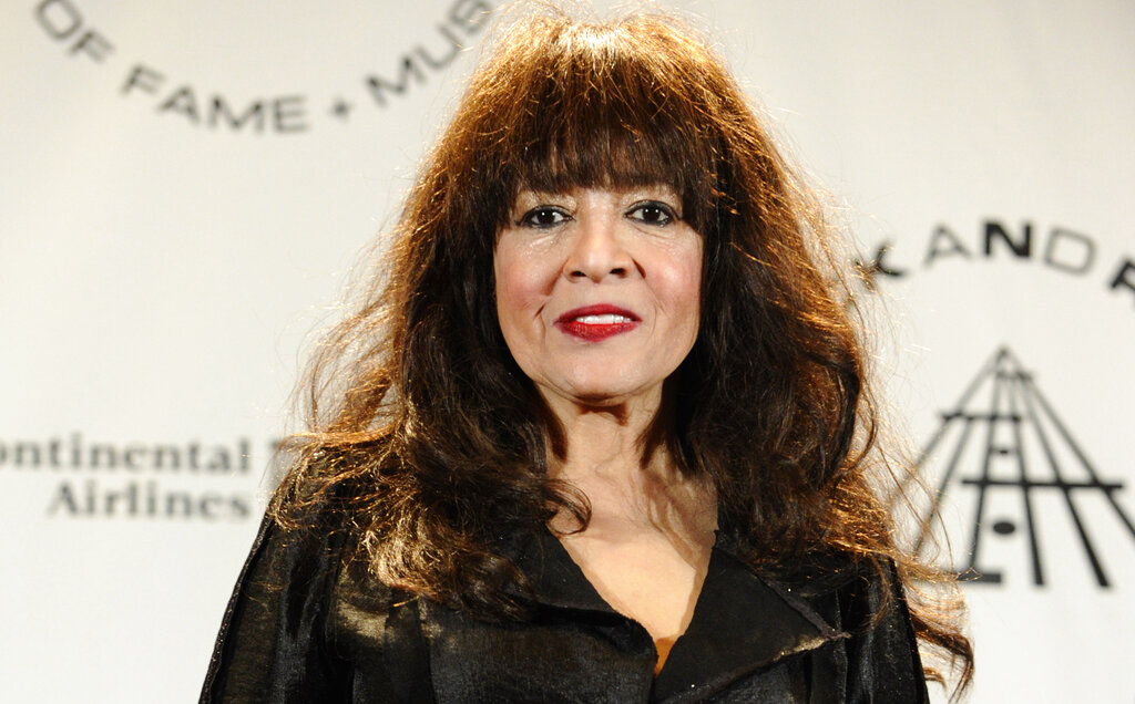 Ronettes lead singer Ronnie Spector dies at 78