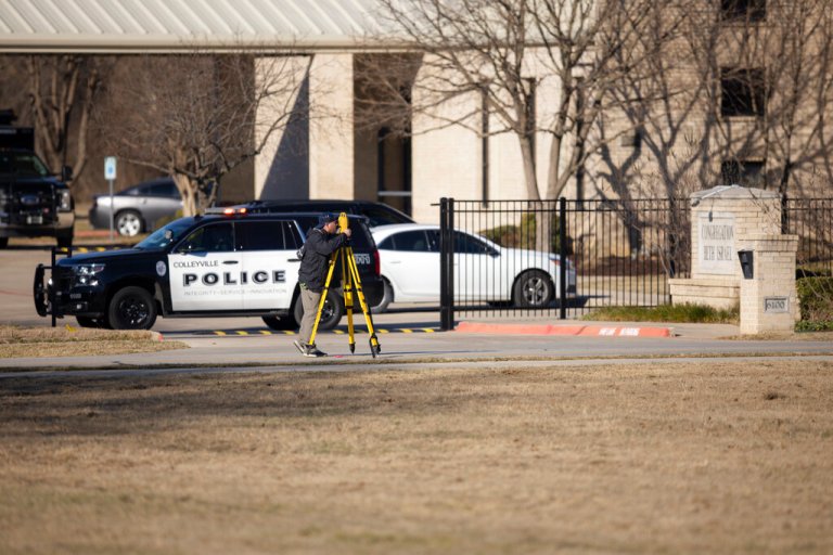 UK police arrest two men in investigation of Texas hostage-taking situation